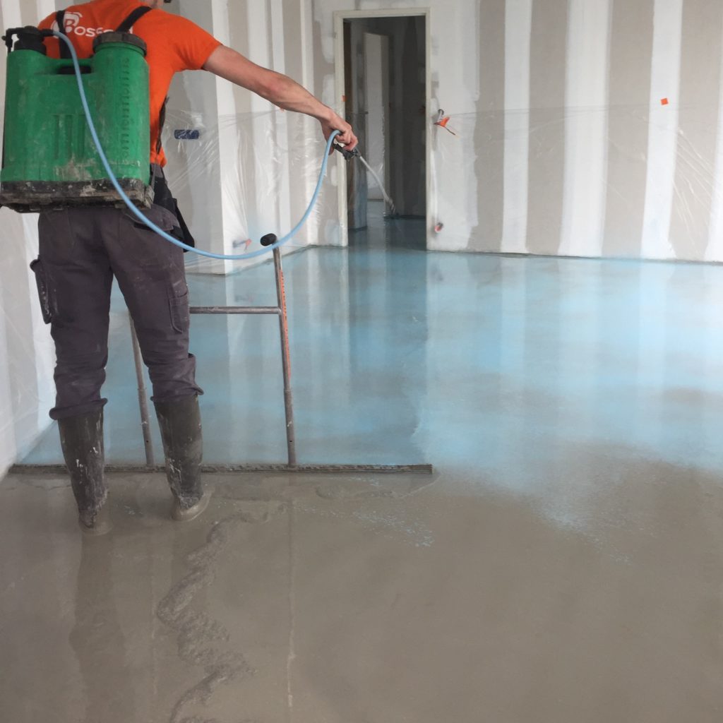 Chape liquide, Chape Fluide sur plancher chauffant réalisé à Moncoutant BOSSARD réalise et pose votre isolant, et votre chape. BOSSARD à Bressuire Parthenay Cholet Chanteloup Terves Saint Sauveur Beaulieu Champdeniers Secondigny Clessé Boismé