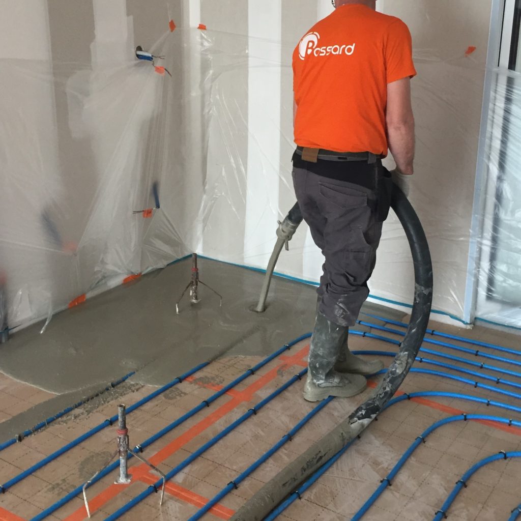 Chape liquide, Chape Fluide sur plancher chauffant réalisé à Moncoutant BOSSARD réalise et pose votre isolant, et votre chape. BOSSARD à Bressuire Parthenay Cholet Chanteloup Terves Saint Sauveur Beaulieu Champdeniers Secondigny Clessé Boismé