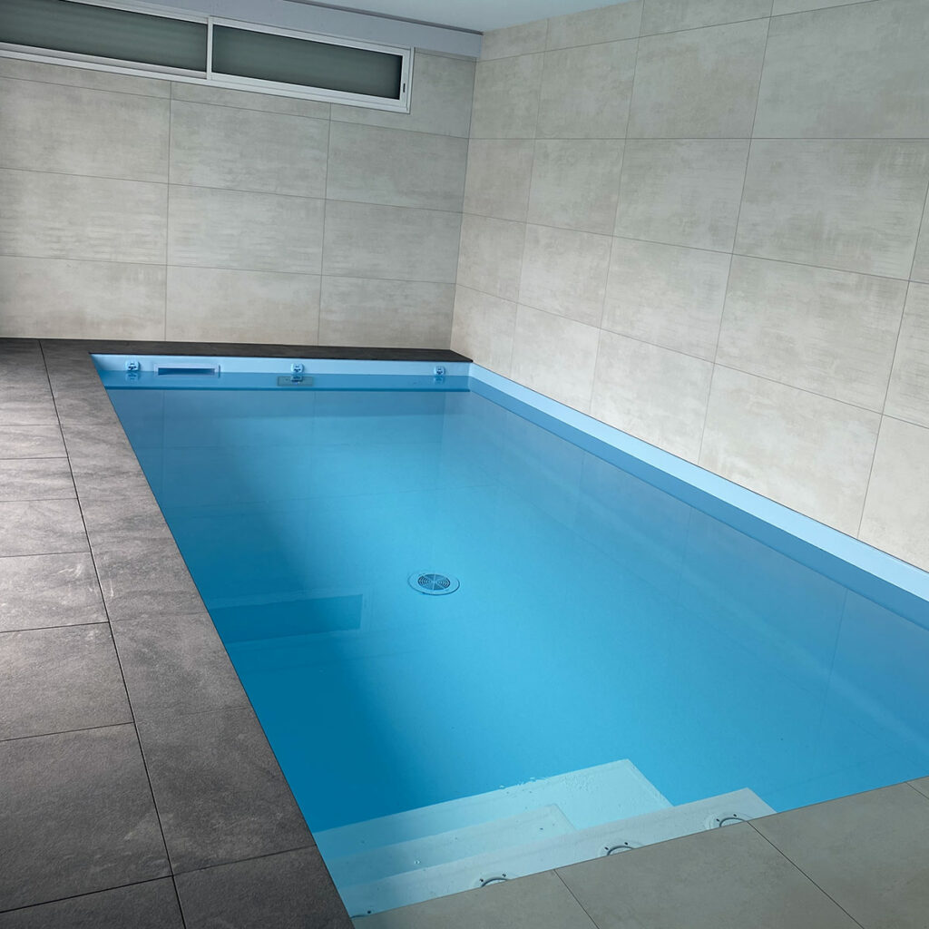 carrelage piscine intérieur